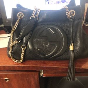 Gucci black soho chain handbag